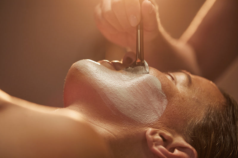 Purifying detox facial with deep cleansing treatment for Club members